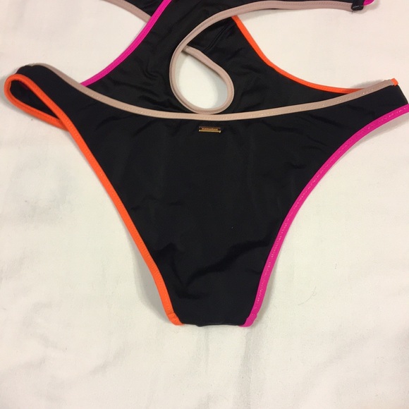 Victorias Secret Criss Cross Wrap One Piece - Picture 7 of 8